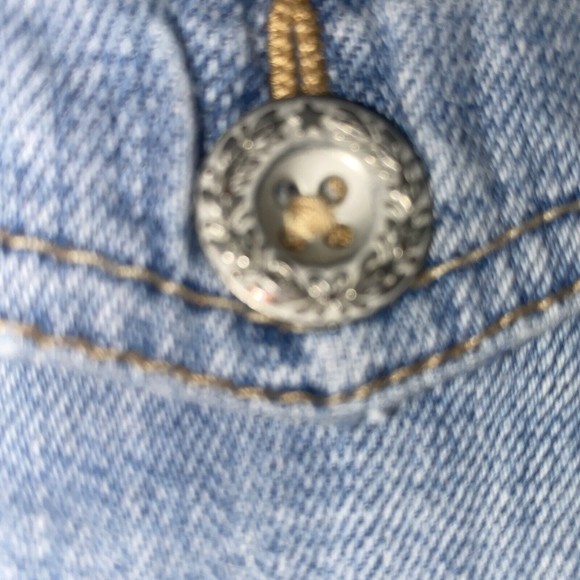 Vintage Levis Shorts Womens 12 Reg 98% Cotton Denim Mom Rise Shorts - Picture 5 of 14